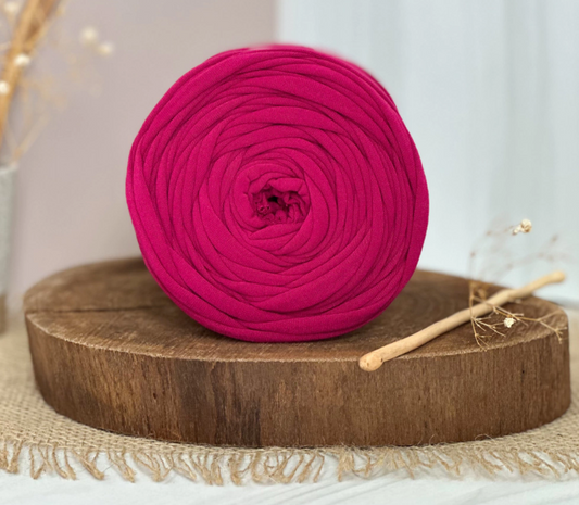 Amorino Fios Premium T-Shirt Yarn - Fuchsia