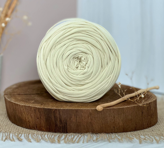 Amorino Fios Premium T-Shirt Yarn - Butter