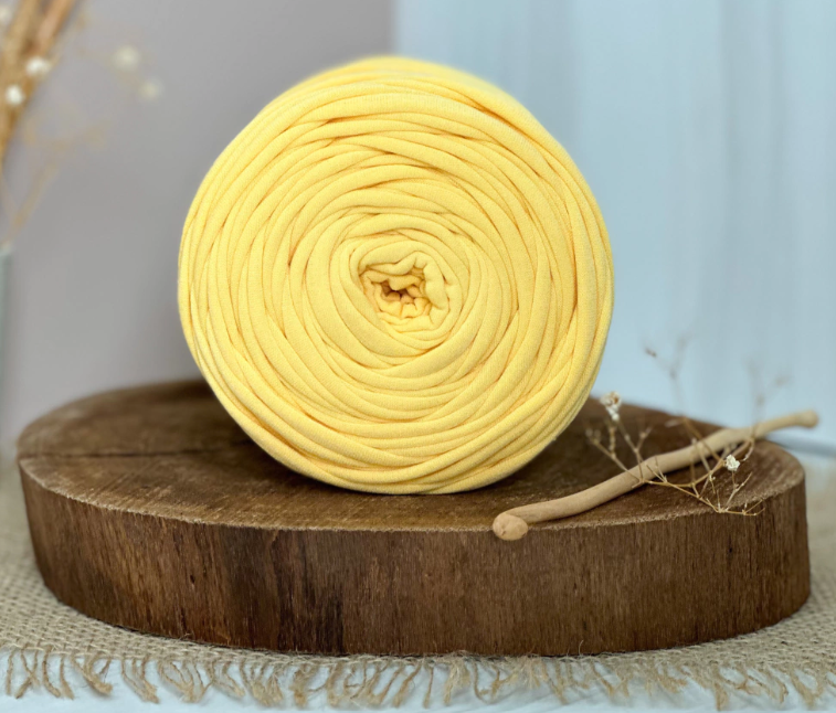 Amorino Fios Premium T-Shirt Yarn - Solar Yellow